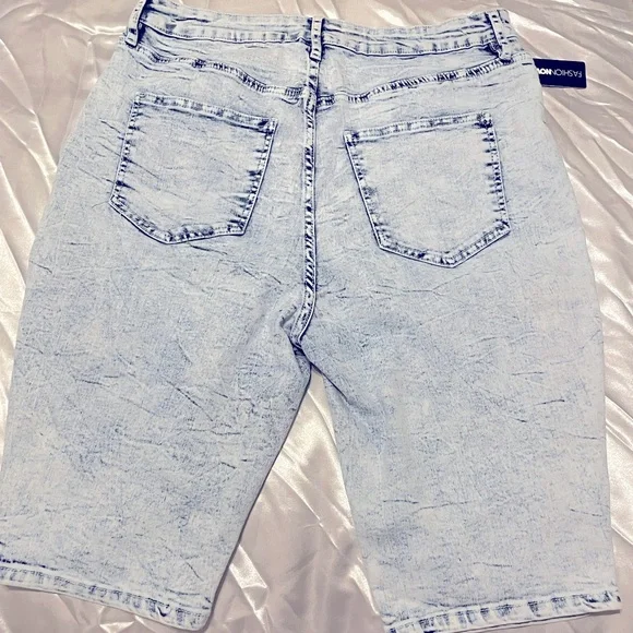 FashionNova Denim Bermuda Shorts - Picture 5 of 7